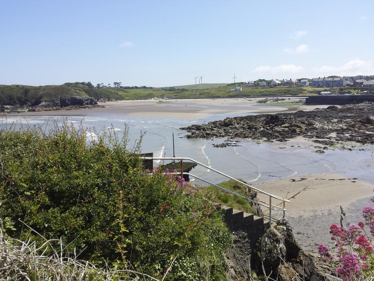 Villa Angorfa Cemaes Bay Exterior foto
