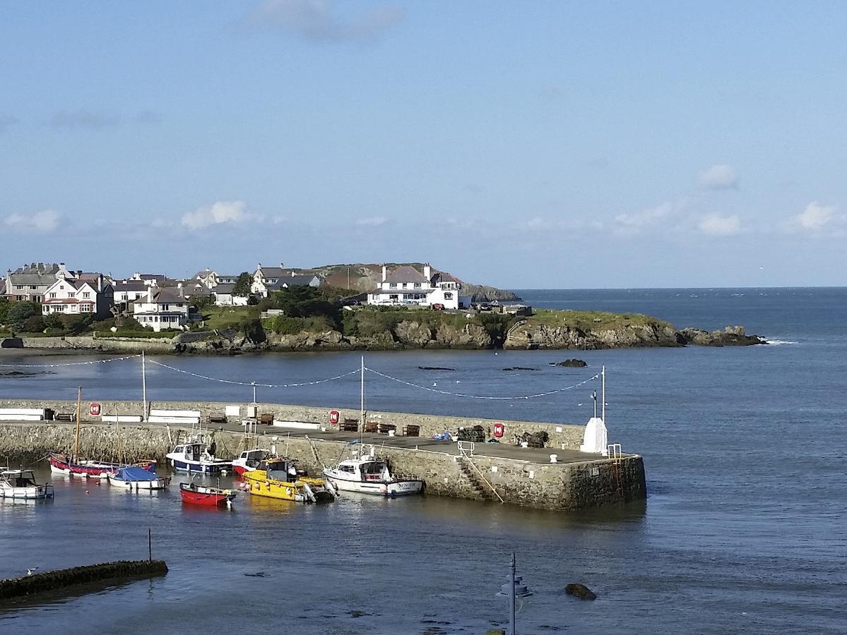 Villa Angorfa Cemaes Bay Exterior foto